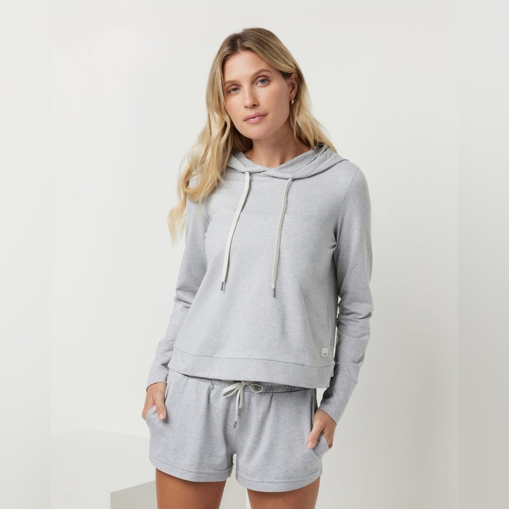 Vuori Halo Essential Hoodie - Pale Grey Heather